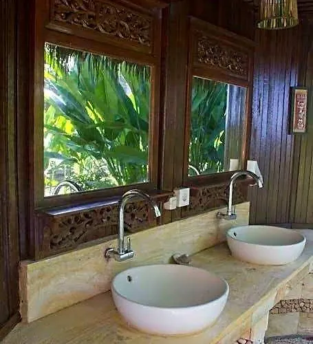 Dalem Surf Retreat ロッジ